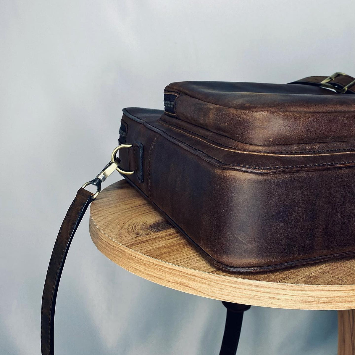 Kahve Deri Laptop Sırt Çantası — Dabi Deri el yapımı